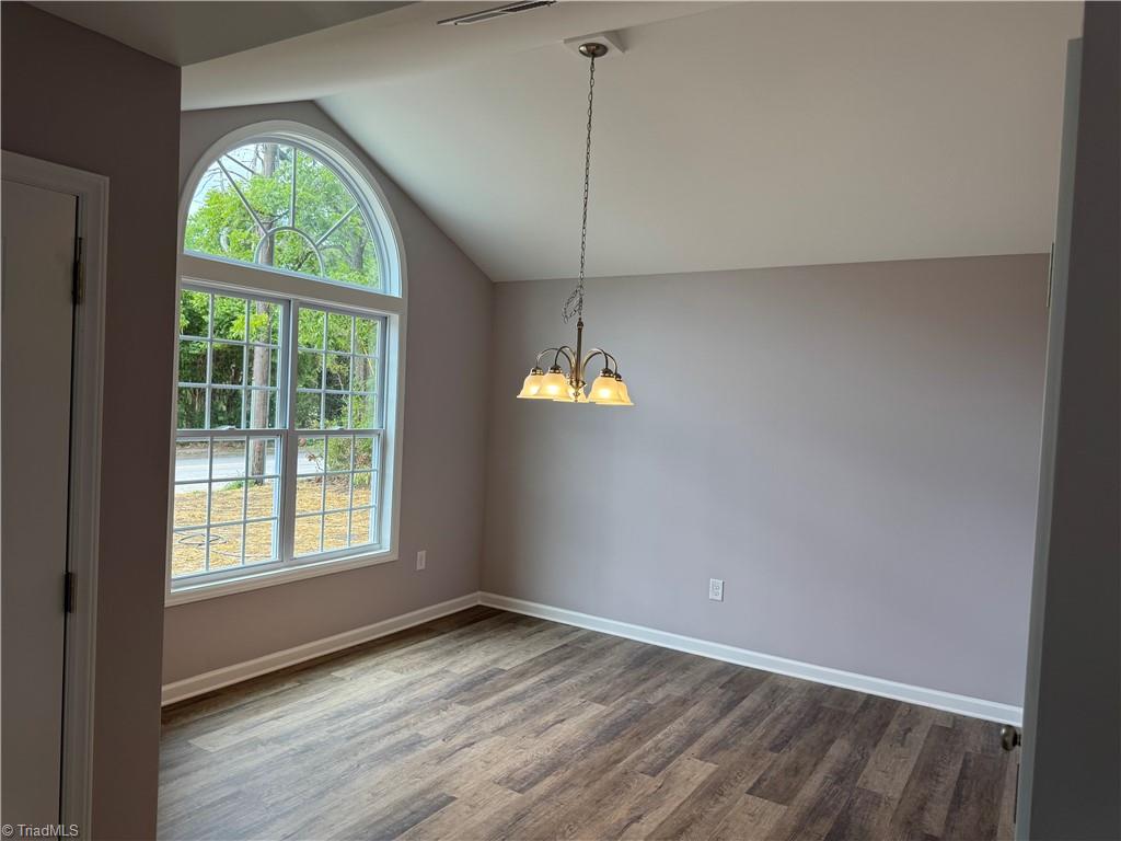 1003 E Russell Avenue Property Photo 18