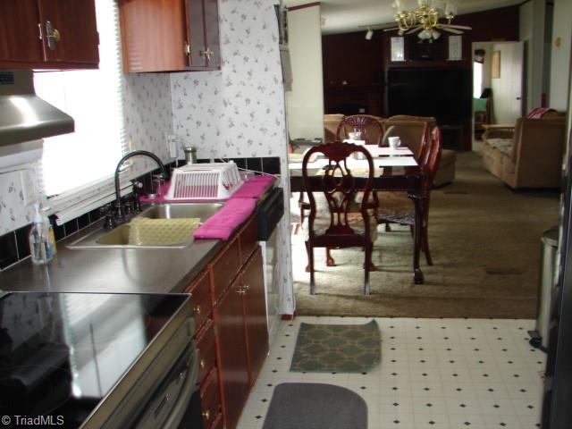 2192 South Lake Drive Property Photo 10