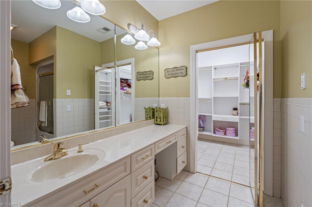 891 Olde Charter Circle Property Photo 29