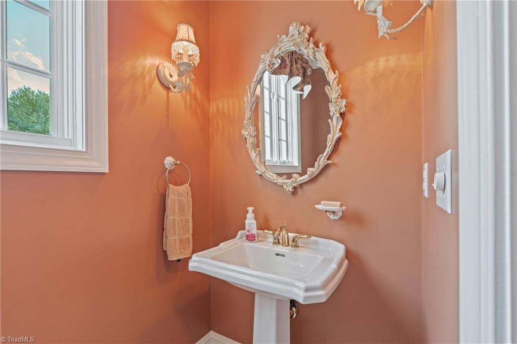891 Olde Charter Circle Property Photo 30