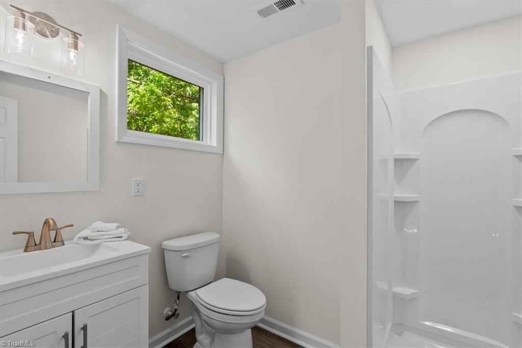 2006 Ledford Road Property Photo 26