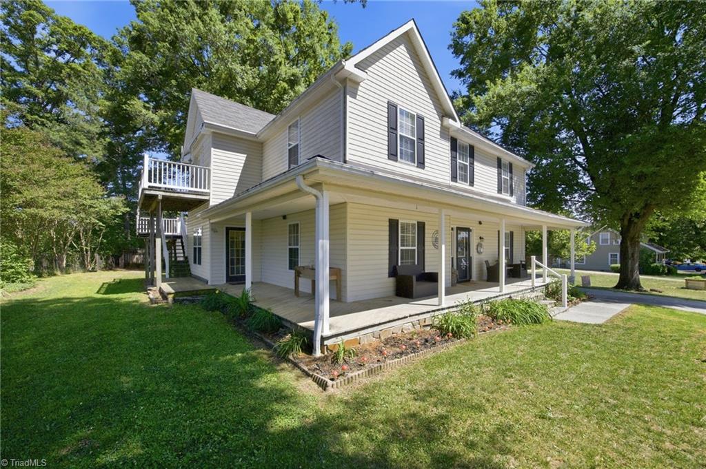 206 3rd Avenue Property Photo 5