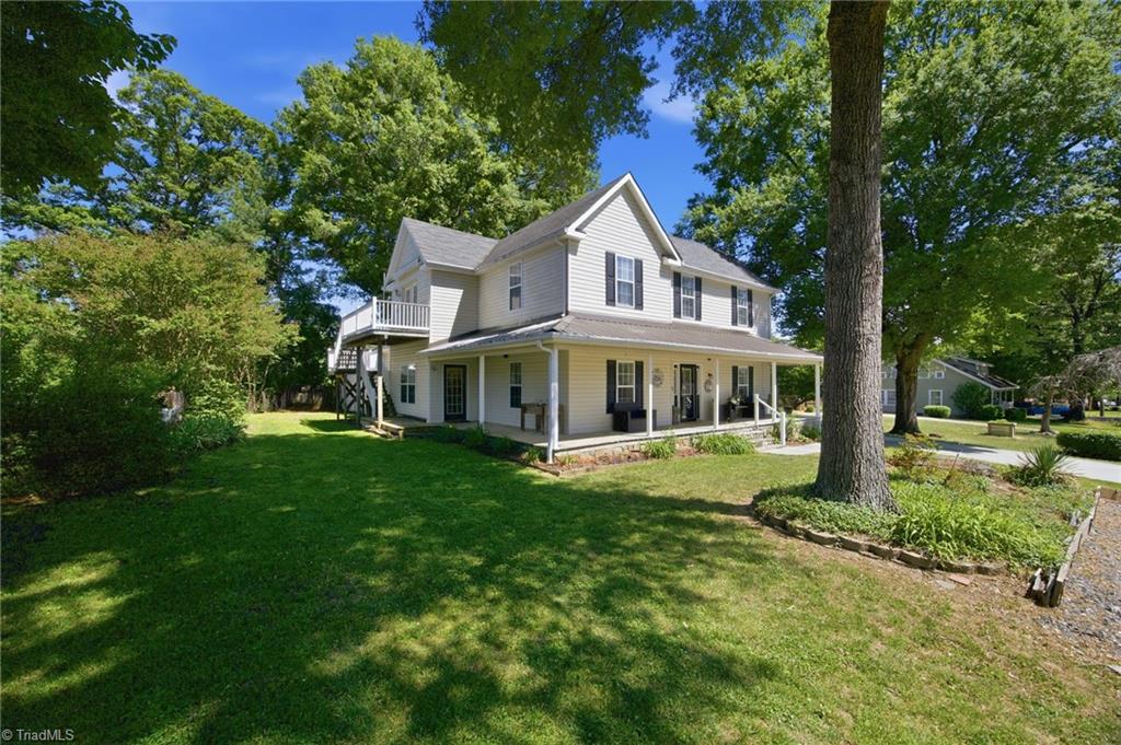 206 3rd Avenue Property Photo 6