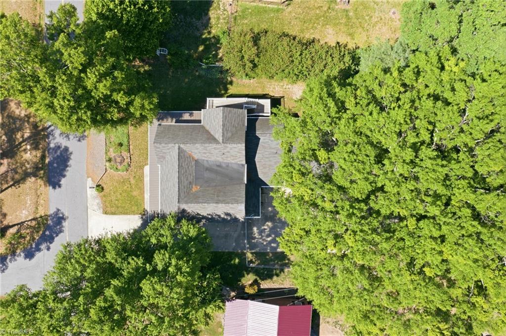 206 3rd Avenue Property Photo 10