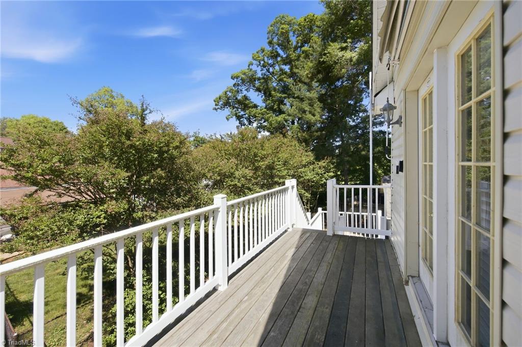 206 3rd Avenue Property Photo 14