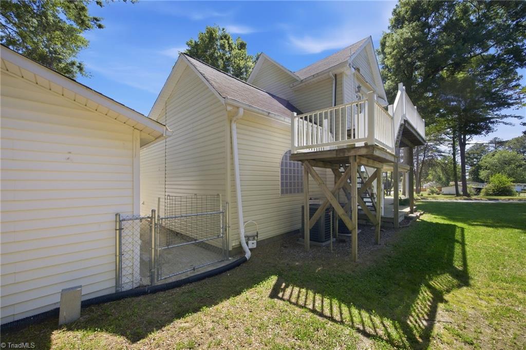 206 3rd Avenue Property Photo 15