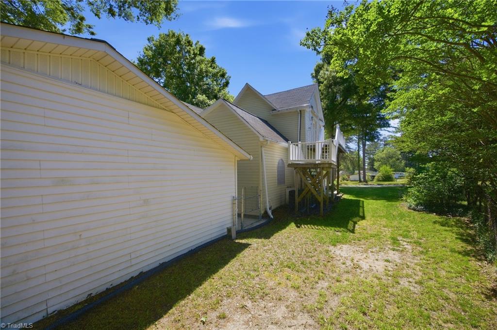 206 3rd Avenue Property Photo 16