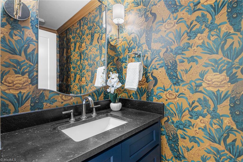 1109 Buckingham Road Property Photo 9