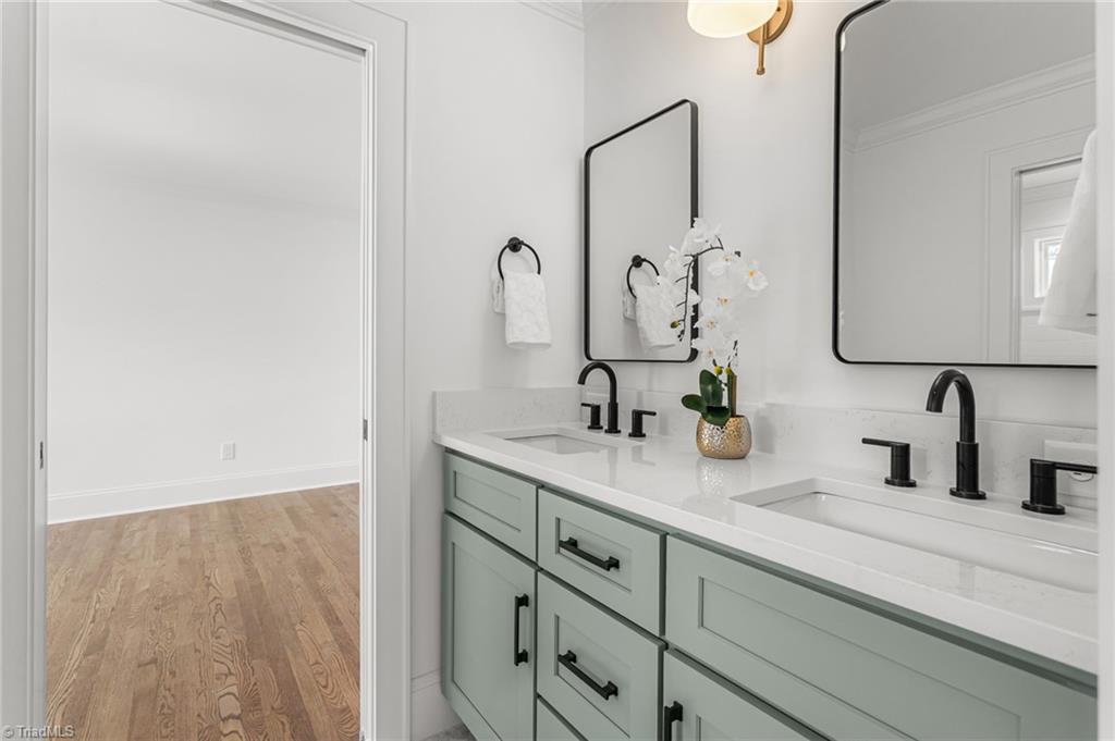1109 Buckingham Road Property Photo 32