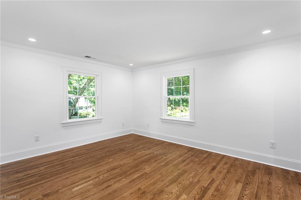 1109 Buckingham Road Property Photo 34