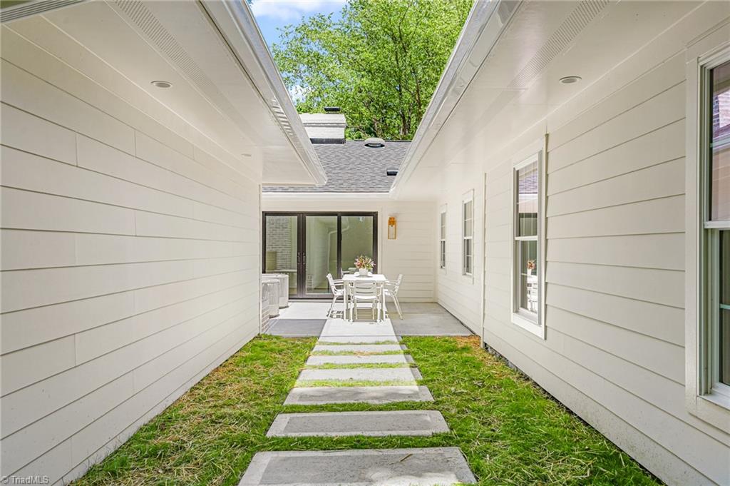 1109 Buckingham Road Property Photo 42
