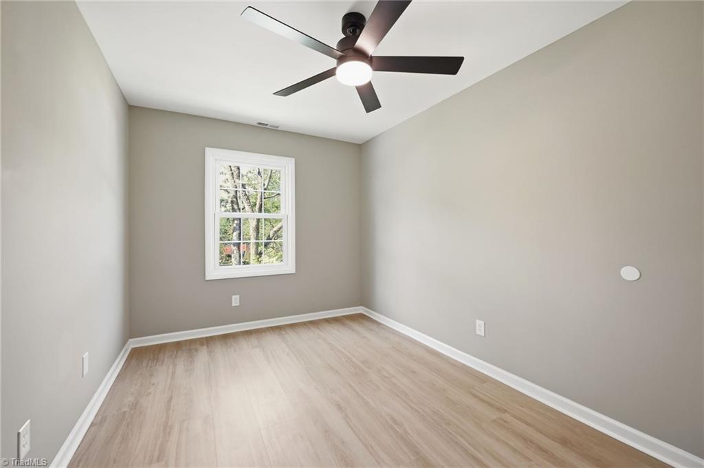 1930 Middlewood Court Property Photo 27