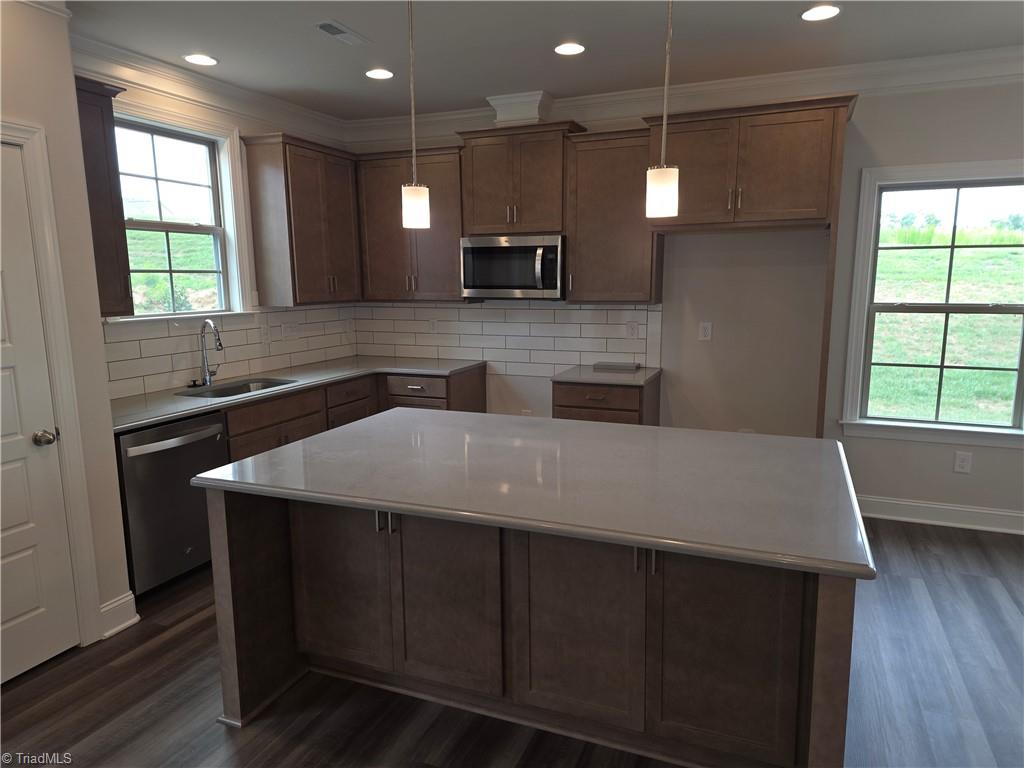 1554 Barnstable Court Property Photo 6