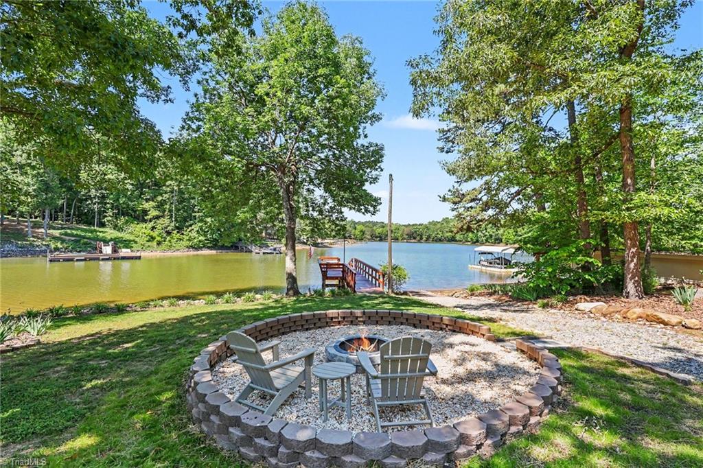 260 Knollwood Drive Property Photo 3