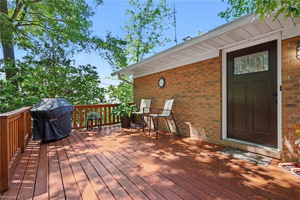 260 Knollwood Drive Property Photo 6