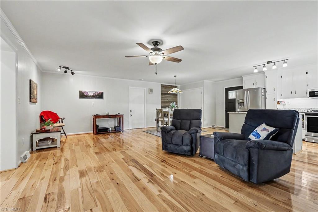 260 Knollwood Drive Property Photo 10