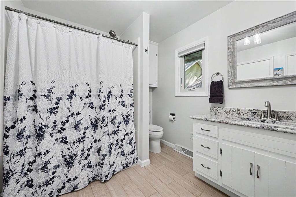 260 Knollwood Drive Property Photo 23