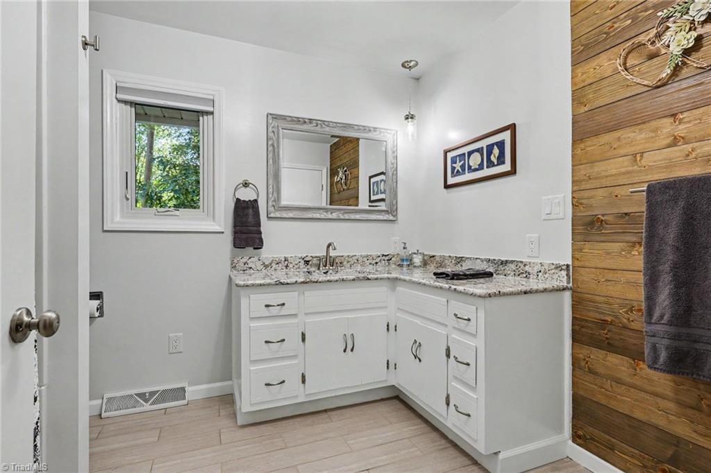 260 Knollwood Drive Property Photo 24