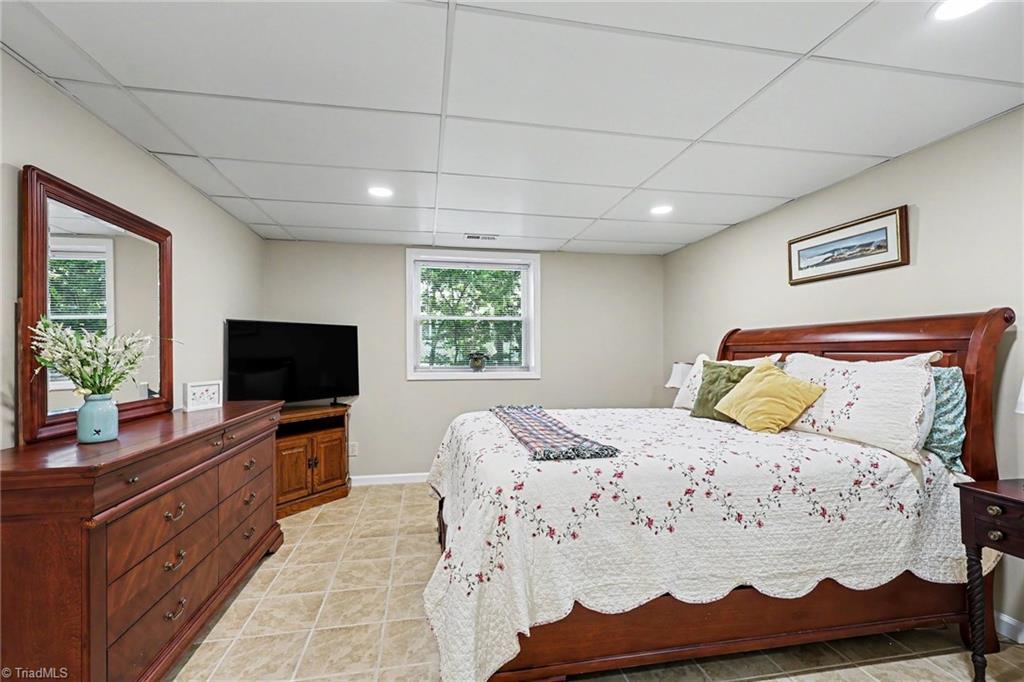 260 Knollwood Drive Property Photo 25