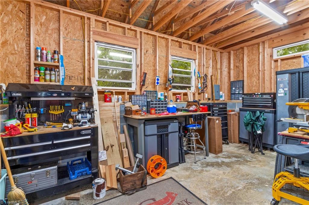 260 Knollwood Drive Property Photo 41