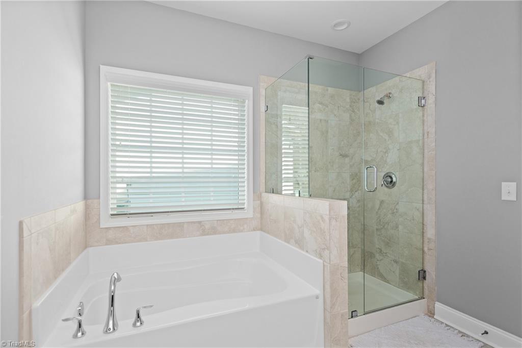 2210 Starfall Drive Property Photo 20