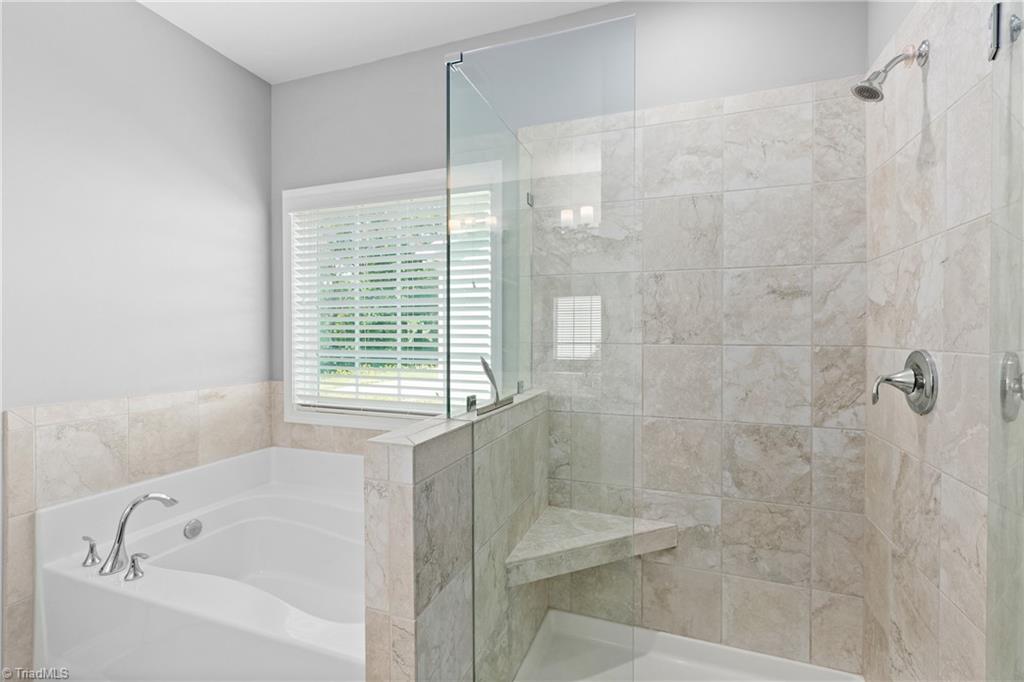 2210 Starfall Drive Property Photo 21