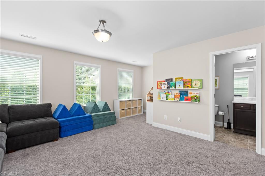 2210 Starfall Drive Property Photo 25