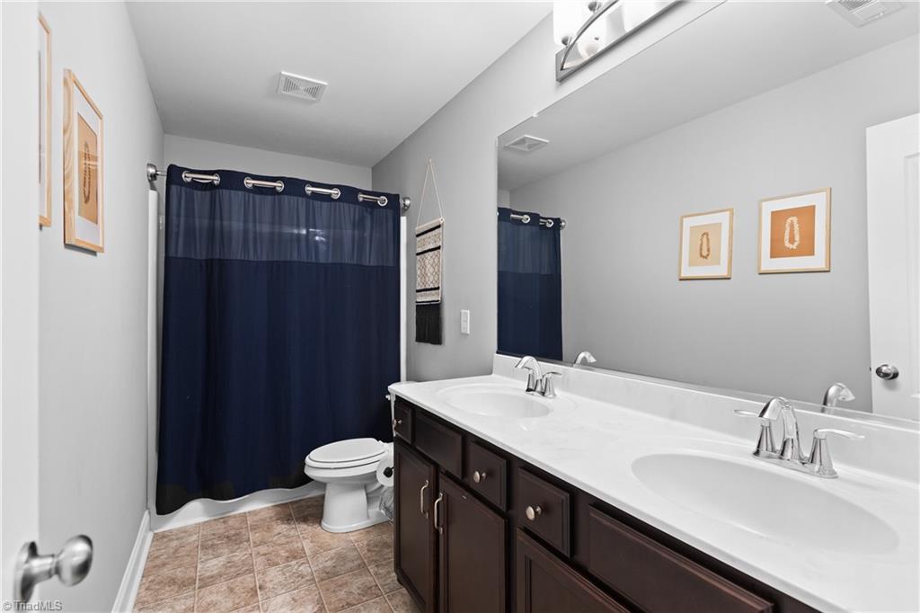 2210 Starfall Drive Property Photo 28