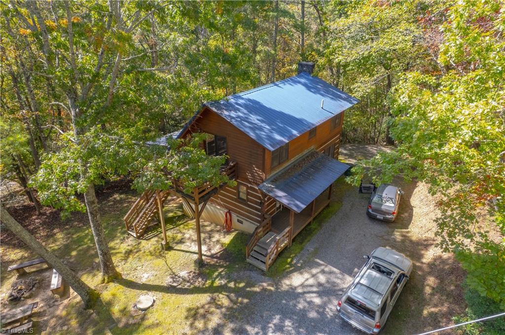 1105 Fall Creek Road Property Photo 4