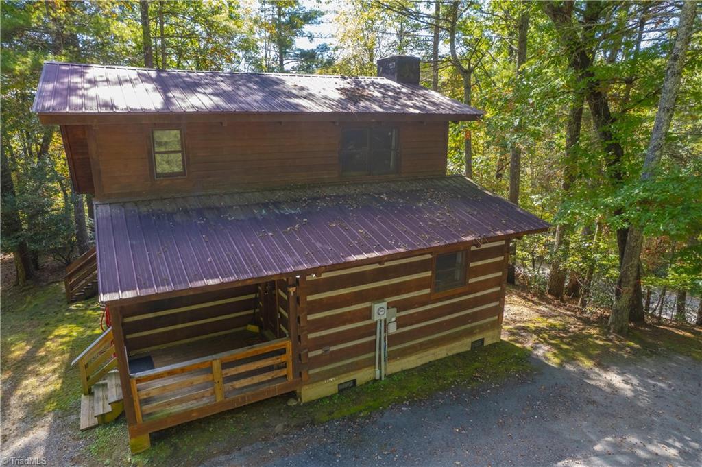 1105 Fall Creek Road Property Photo 5