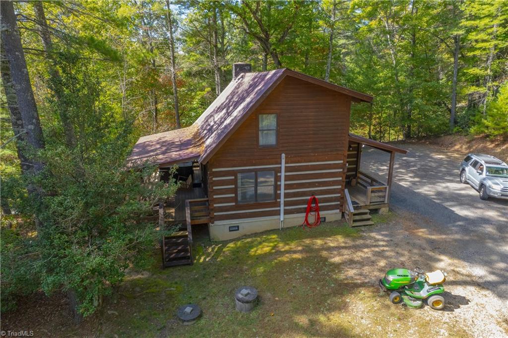 1105 Fall Creek Road Property Photo 6