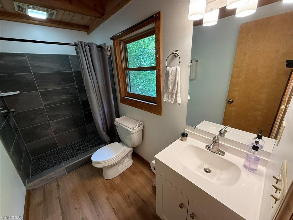 1105 Fall Creek Road Property Photo 26