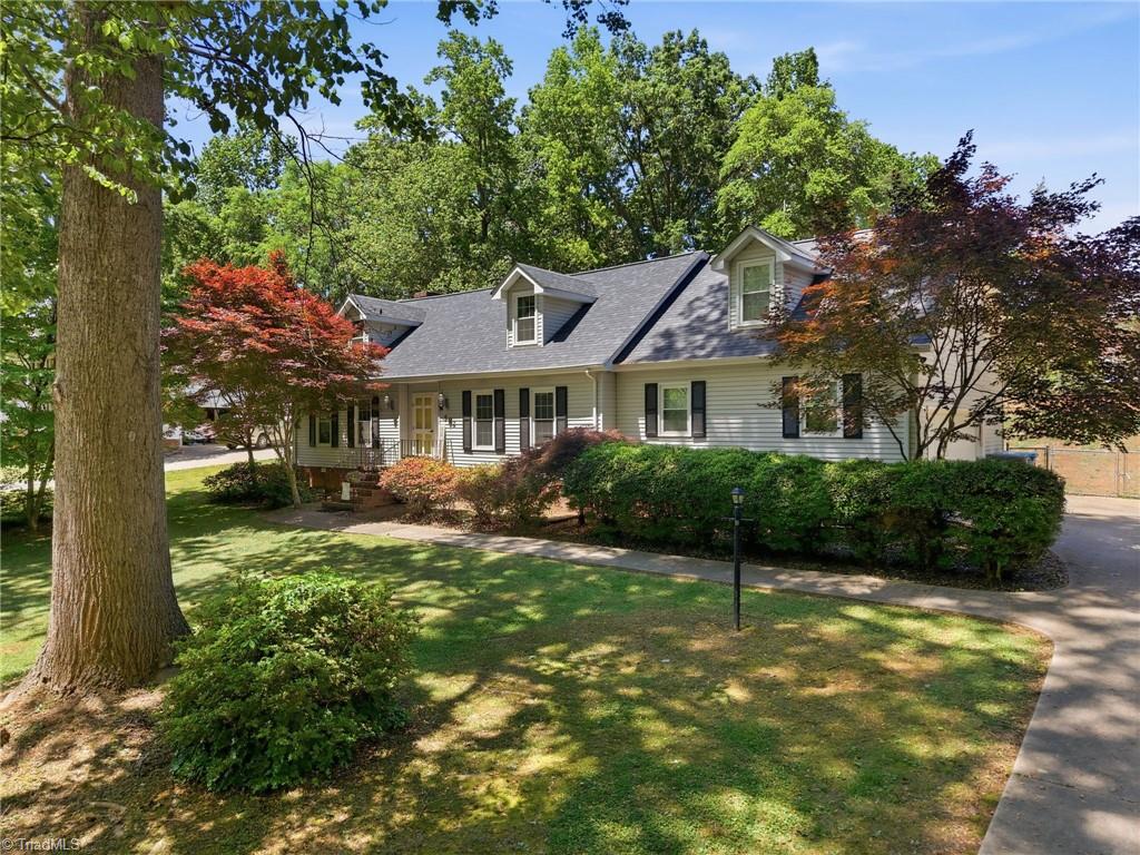 502 Camelot Drive Property Photo 3