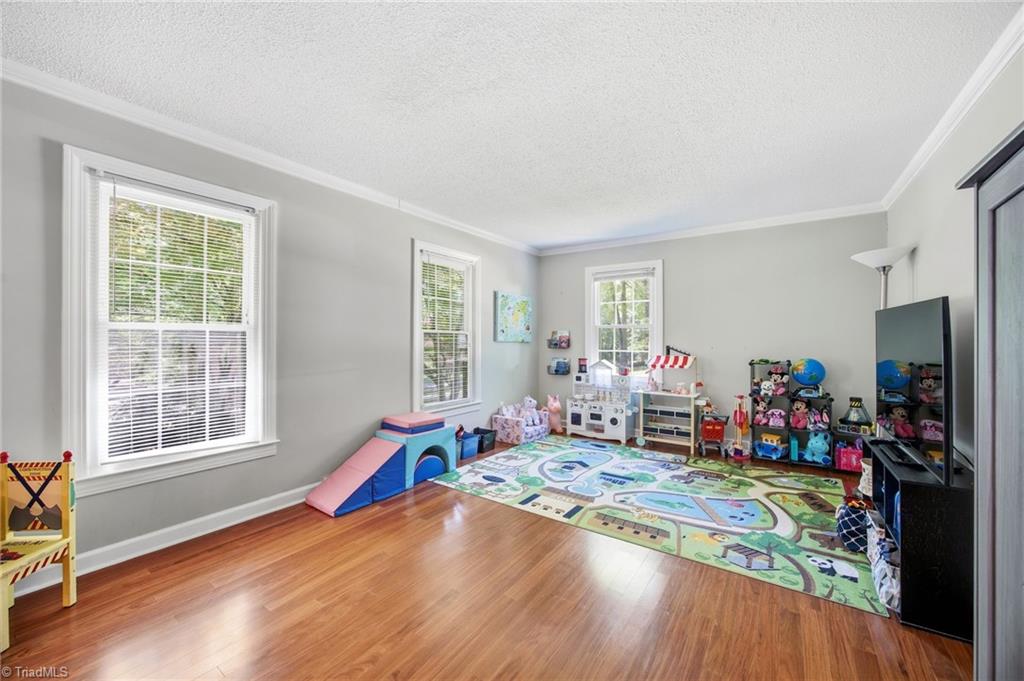 502 Camelot Drive Property Photo 12