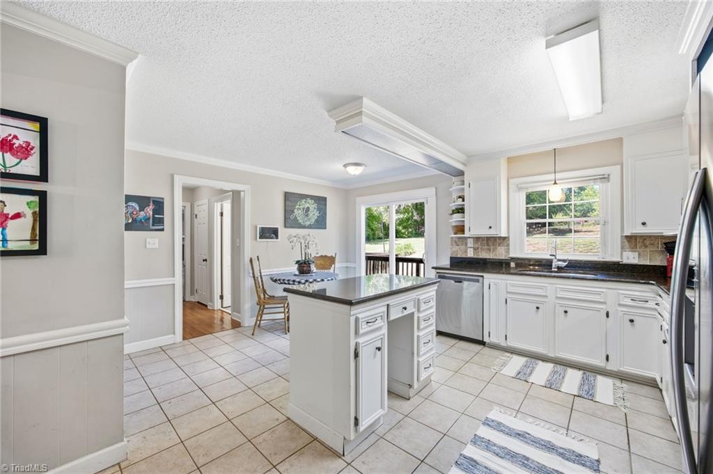 502 Camelot Drive Property Photo 20