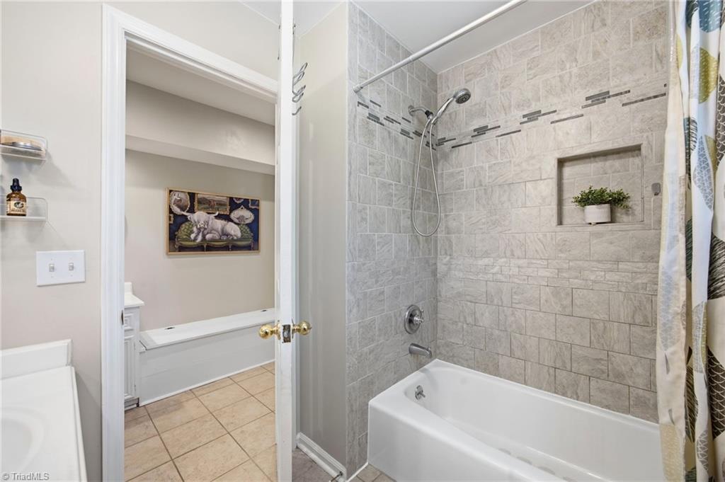 502 Camelot Drive Property Photo 27