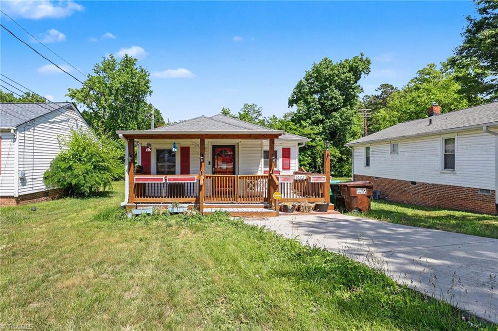 1602 Larkin Street Property Photo 3