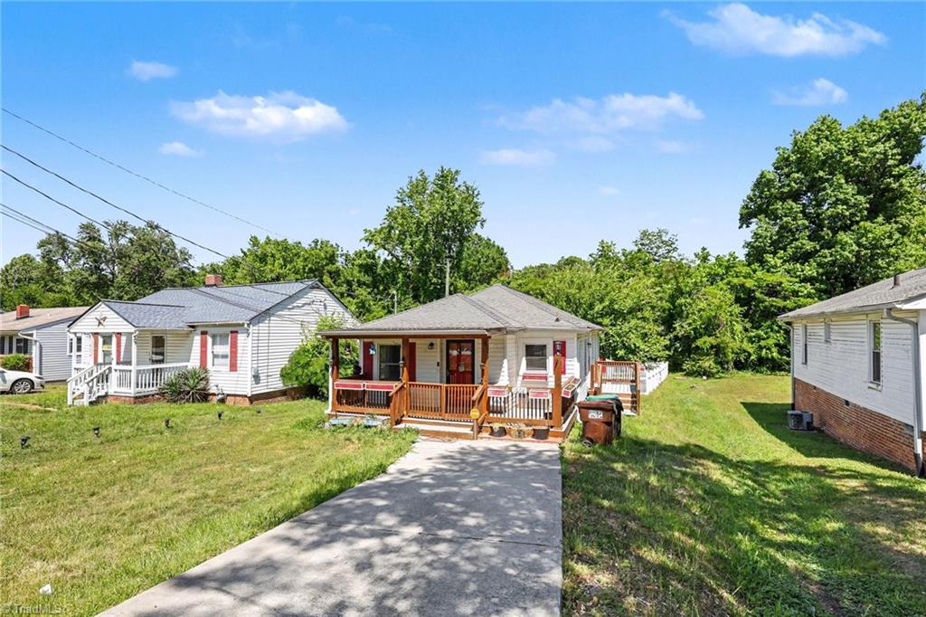 1602 Larkin Street Property Photo 4