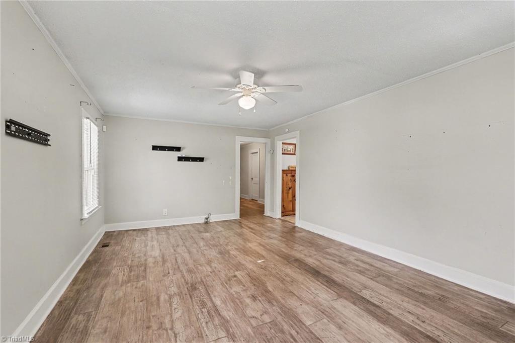 1602 Larkin Street Property Photo 8