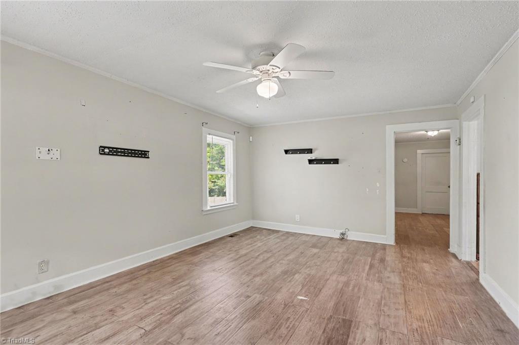 1602 Larkin Street Property Photo 10