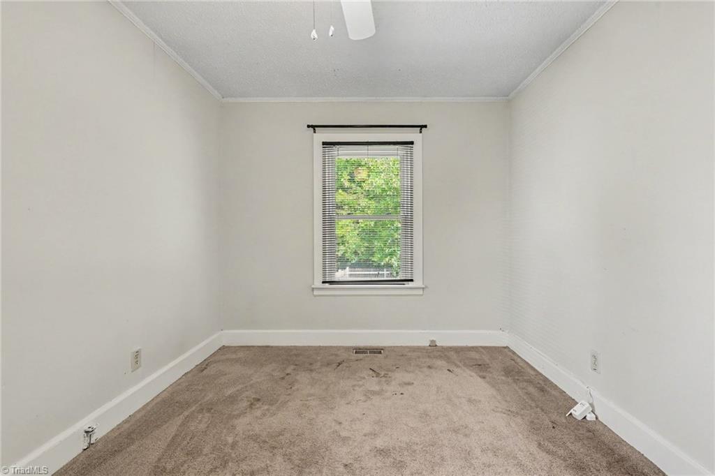 1602 Larkin Street Property Photo 18
