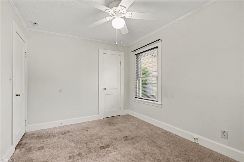 1602 Larkin Street Property Photo 19