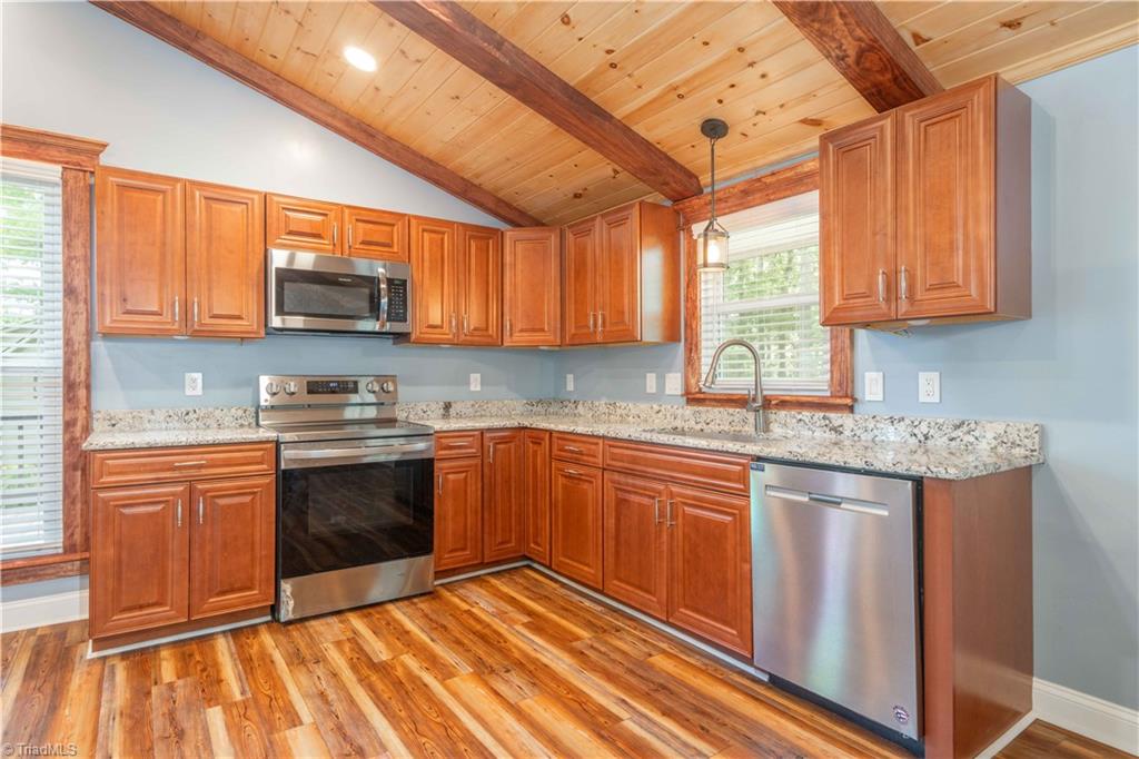 81 Pine Tree Drive Property Photo 13
