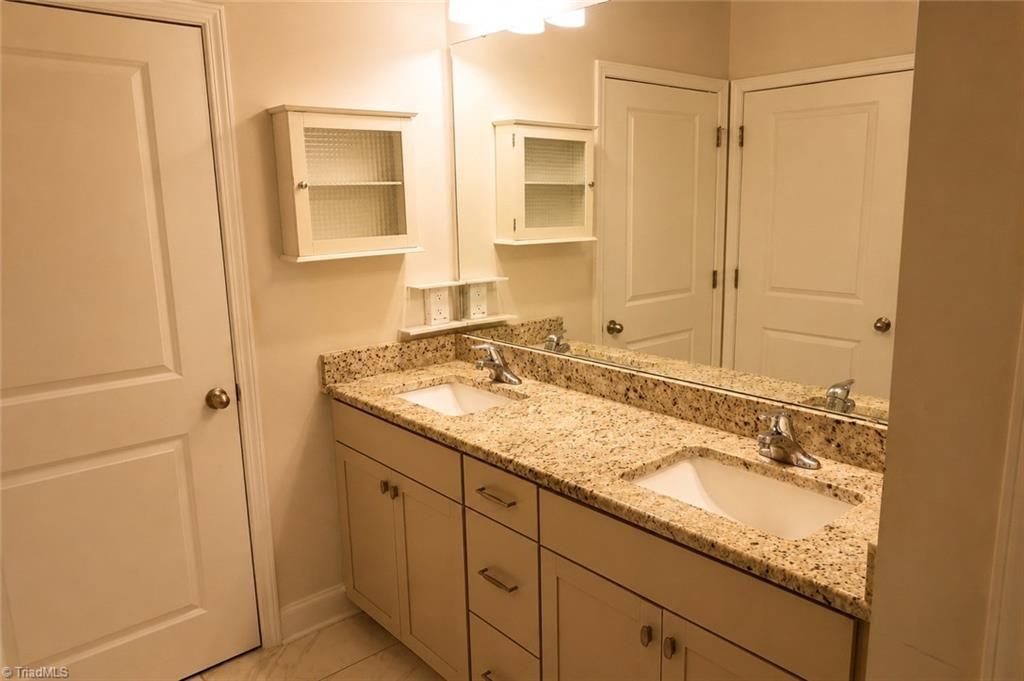 807 Riley Lane Property Photo 19