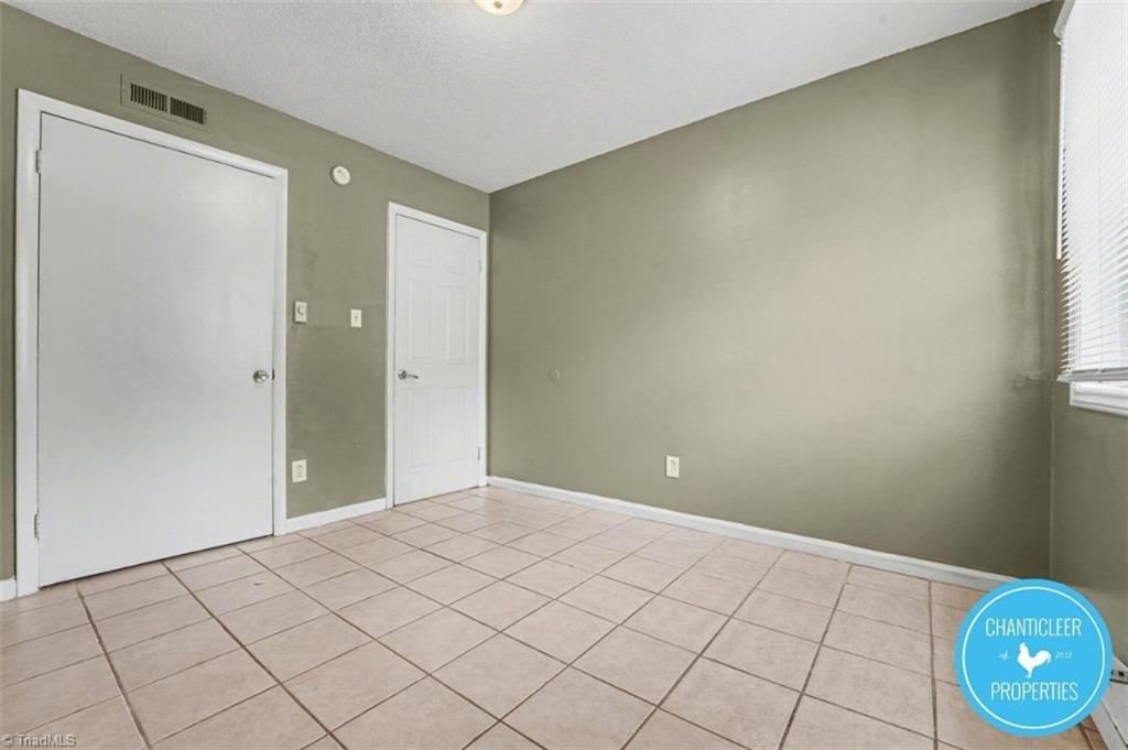 1504 Autumn Drive # A Property Photo 16
