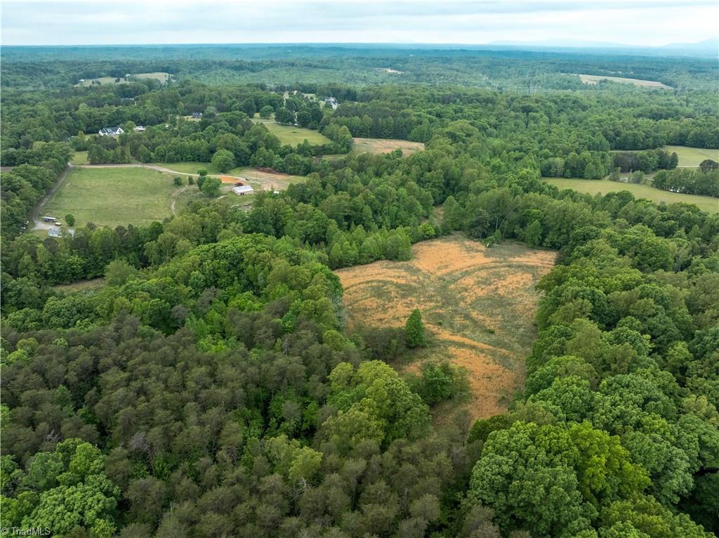 4275 Grubbs Road Property Photo 6