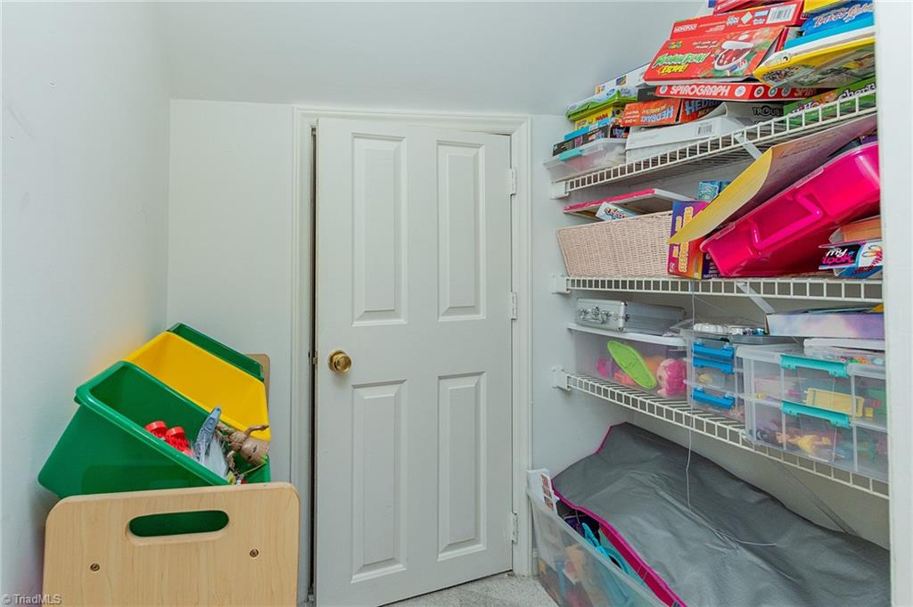 3316 Marlborough Road Property Photo 24
