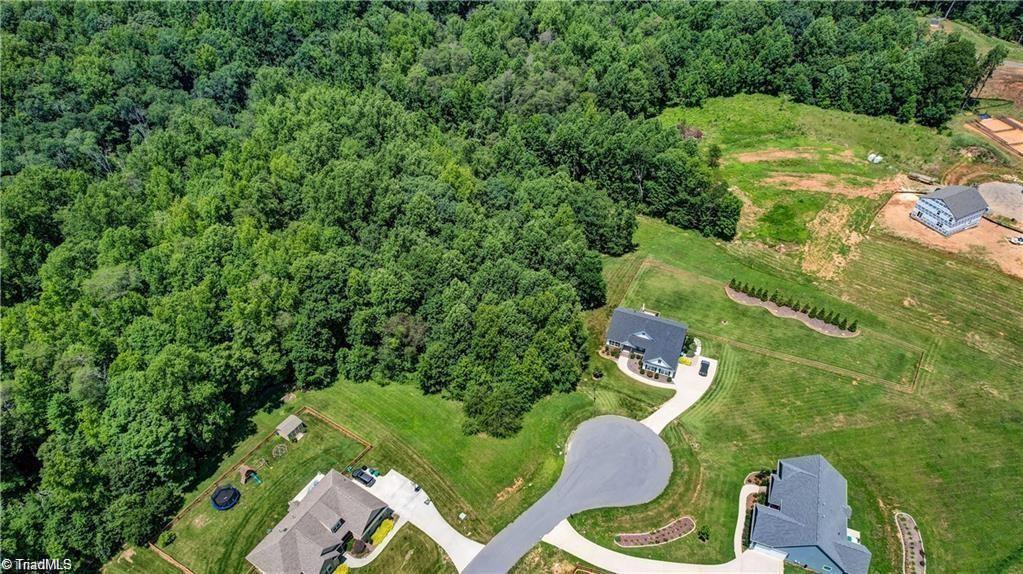 8435 Newgate Trace Property Photo 2