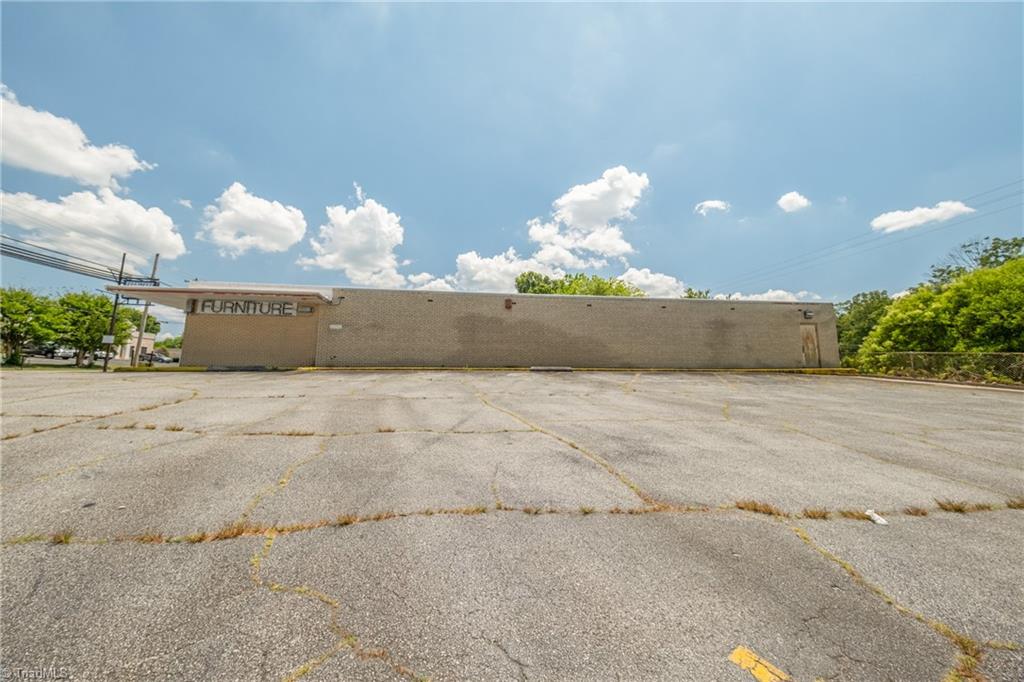 600 Randolph Street Property Photo 9
