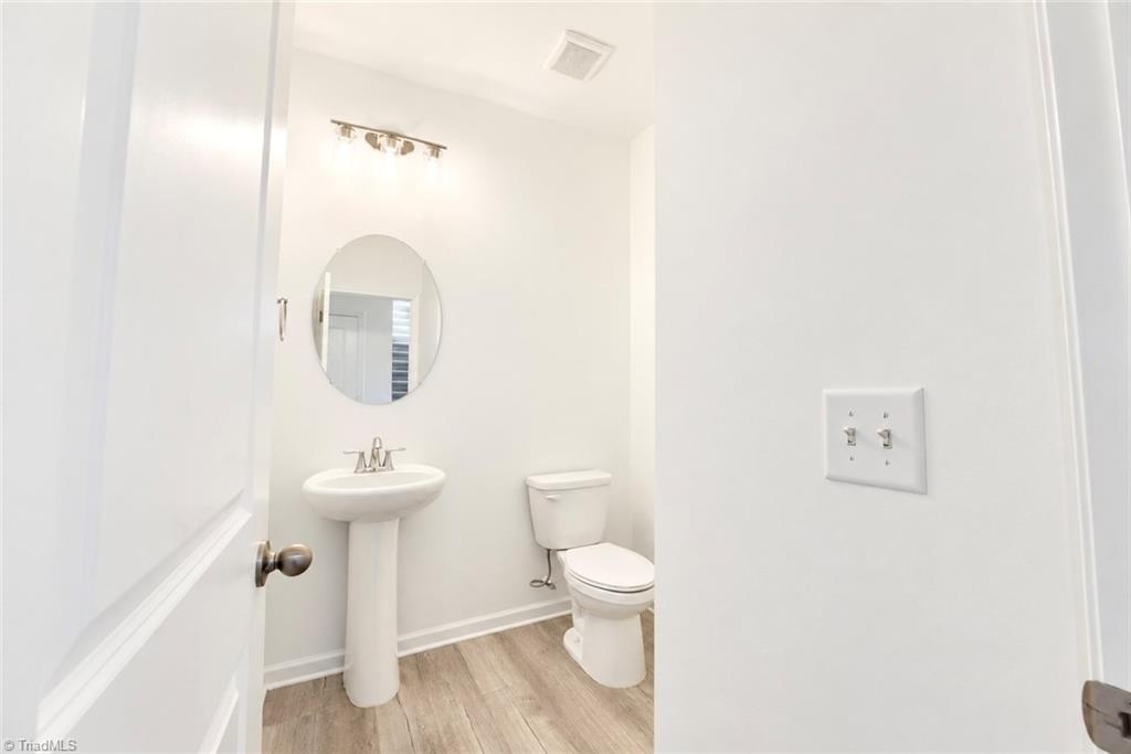 6909 Steeplegate Drive Property Photo 11